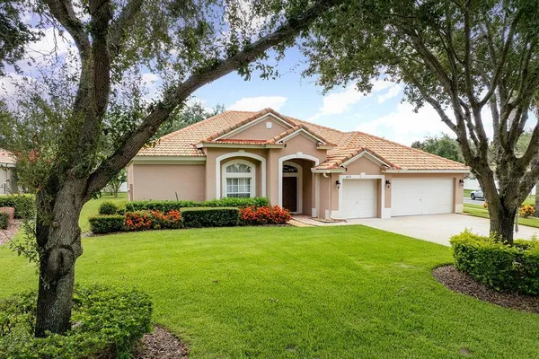$834,000 | 6631 Crestmont Glen Lane, Windermere, FL 34786