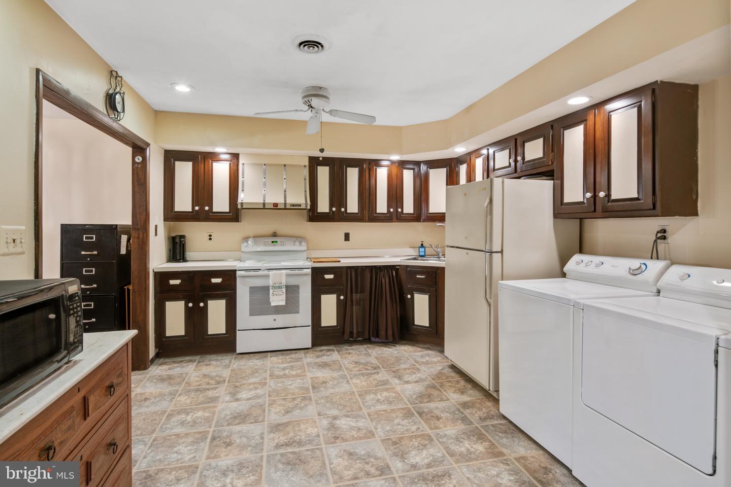307 Andover Road Fairless Hills, PA 19030 - Photo 11 of 22 Gallery Image 11