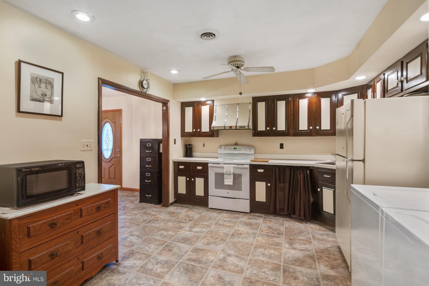 307 Andover Road Fairless Hills, PA 19030 - Photo 12 of 22 Gallery Image 12