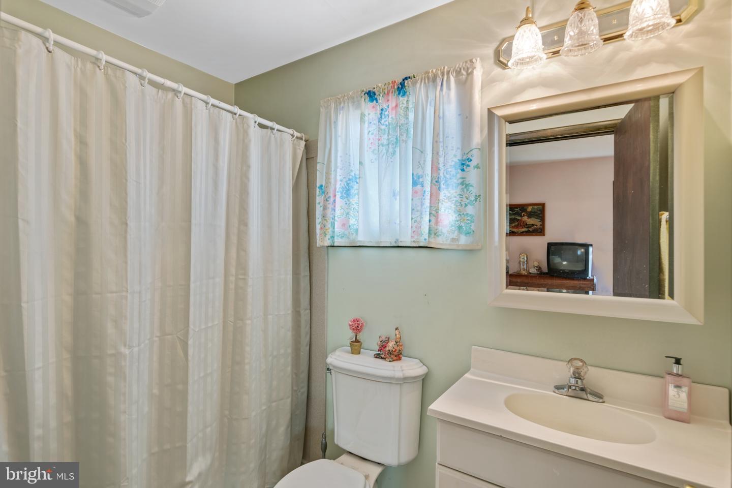 307 Andover Road Fairless Hills, PA 19030 - Photo 20 of 22 Gallery Image 20