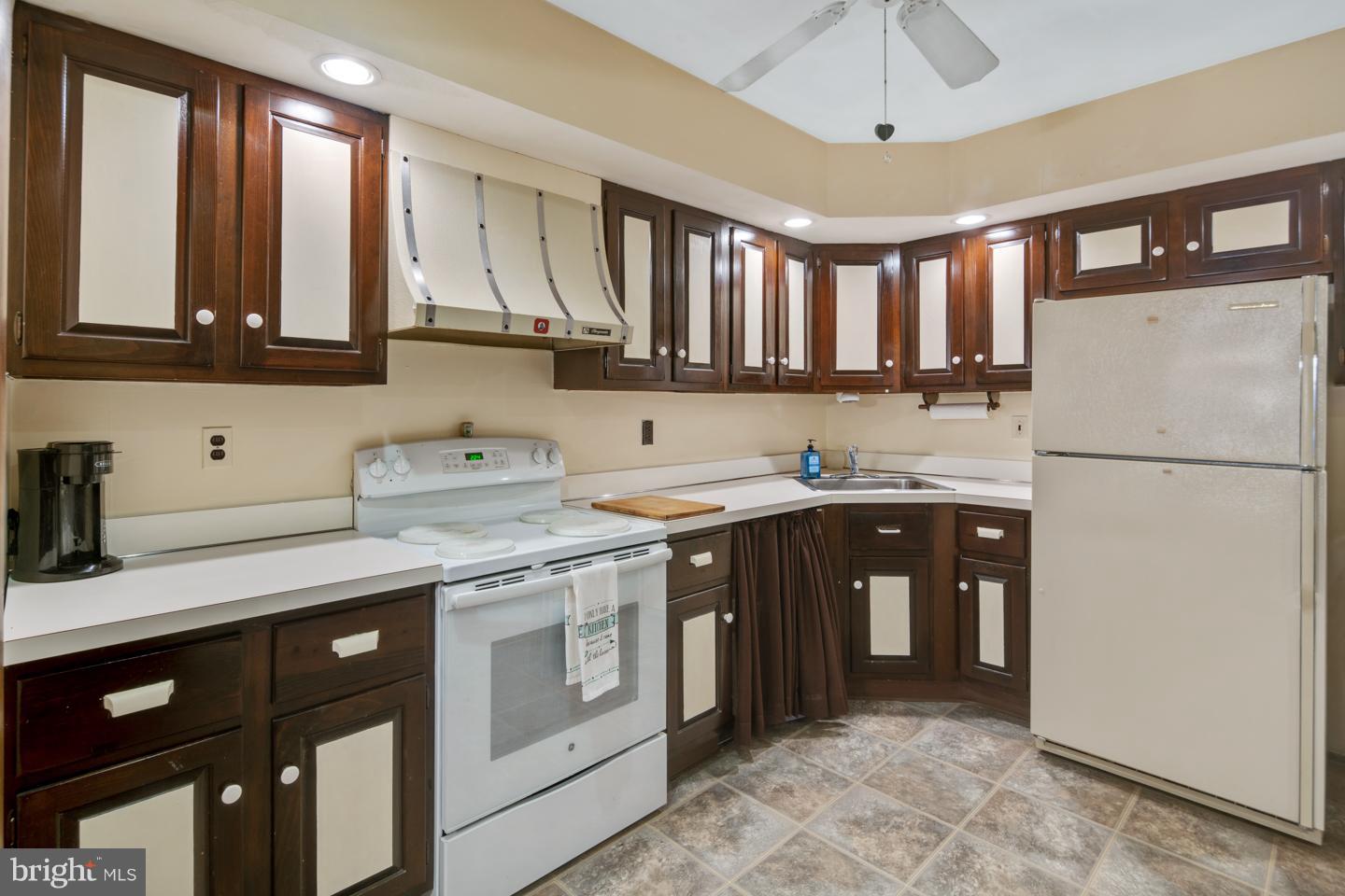 307 Andover Road Fairless Hills, PA 19030 - Photo 10 of 22 Gallery Image 10