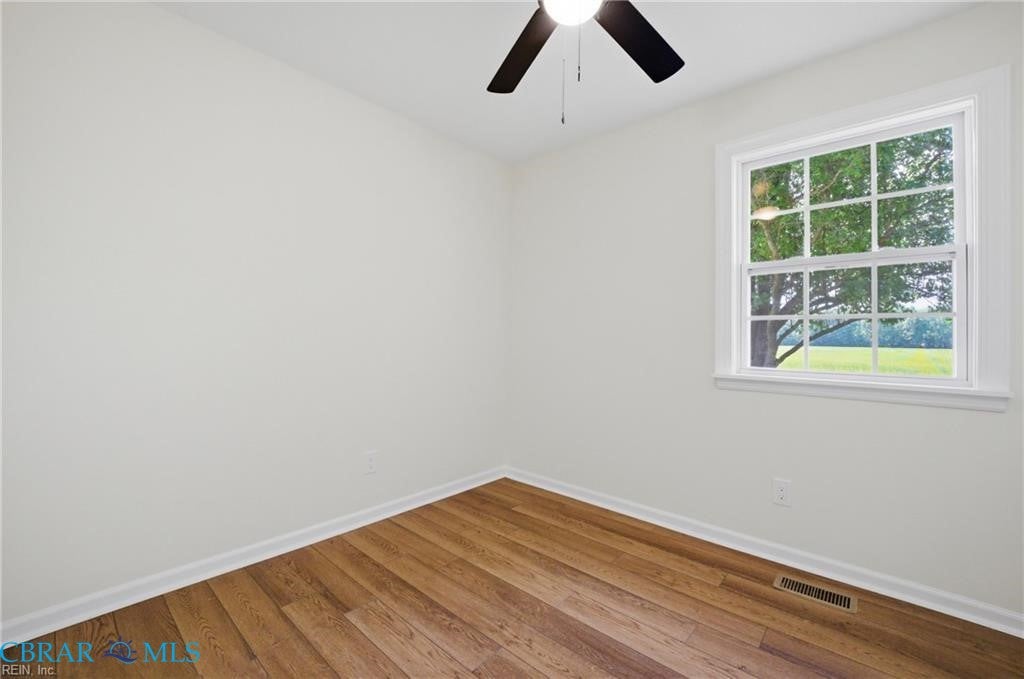 8157 Glass Road Hayes, VA 23072 - Photo 15 of 40 Gallery Image 15