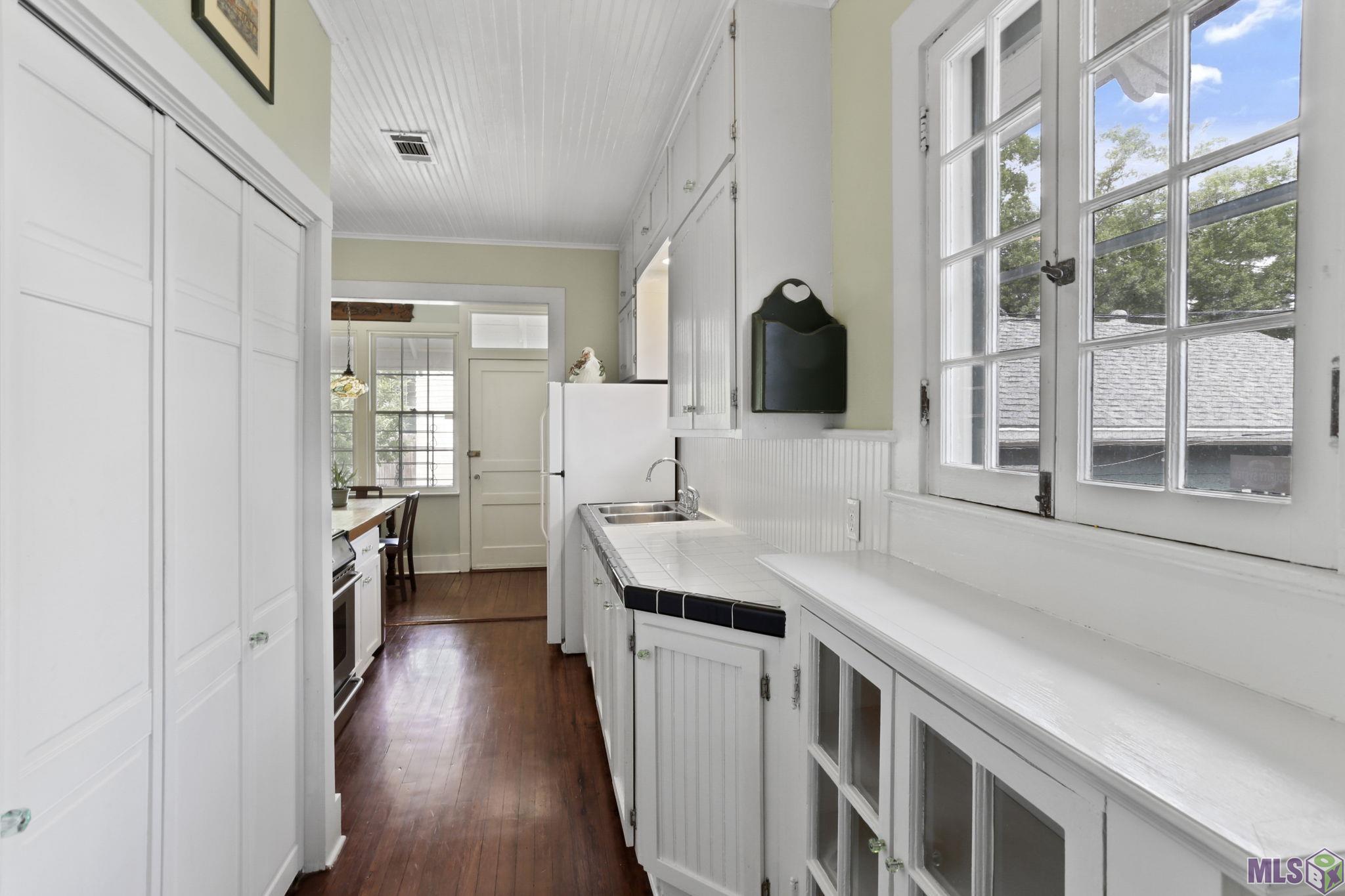 2029 Oleander Street Baton Rouge, LA 70806 - Photo 10 of 15