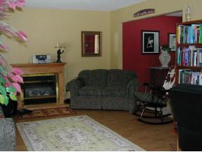 318 Sunderland Woods Road Colchester, VT 05446 - Photo 3 of 5 Gallery Image 3