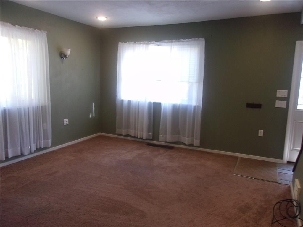 2 Maple Street Trafford, PA 15085 - Photo 4 of 24 Gallery Image 4