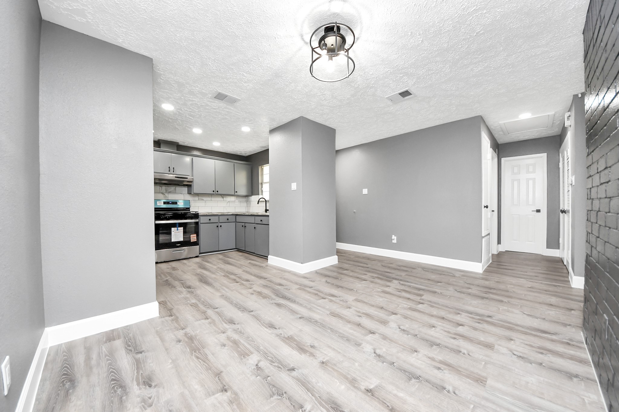 5444 Ridge Wind Lane Houston, TX 77053 - Photo 11 of 35 Breakfast/Dining area