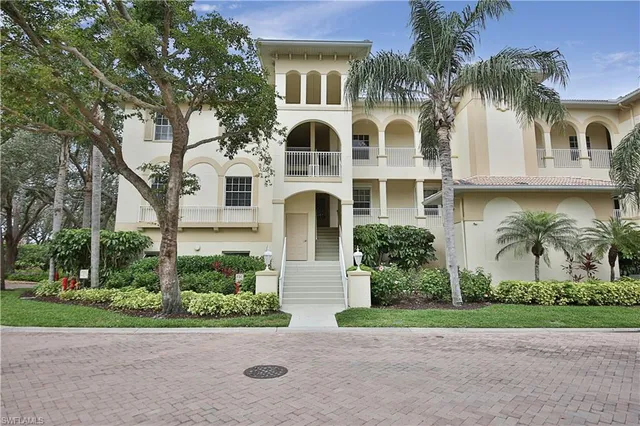 $10,500 | 837 Sailaway Lane, Unit 202, Naples, FL 34108