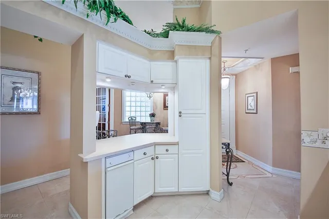 $10,500 | 837 Sailaway Lane, Unit 202, Naples, FL 34108