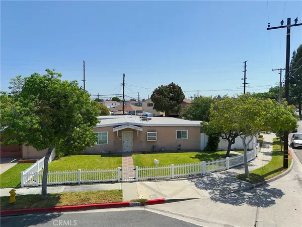 $725,000 | 13478 Fanshaw Avenue, Paramount, CA 90723