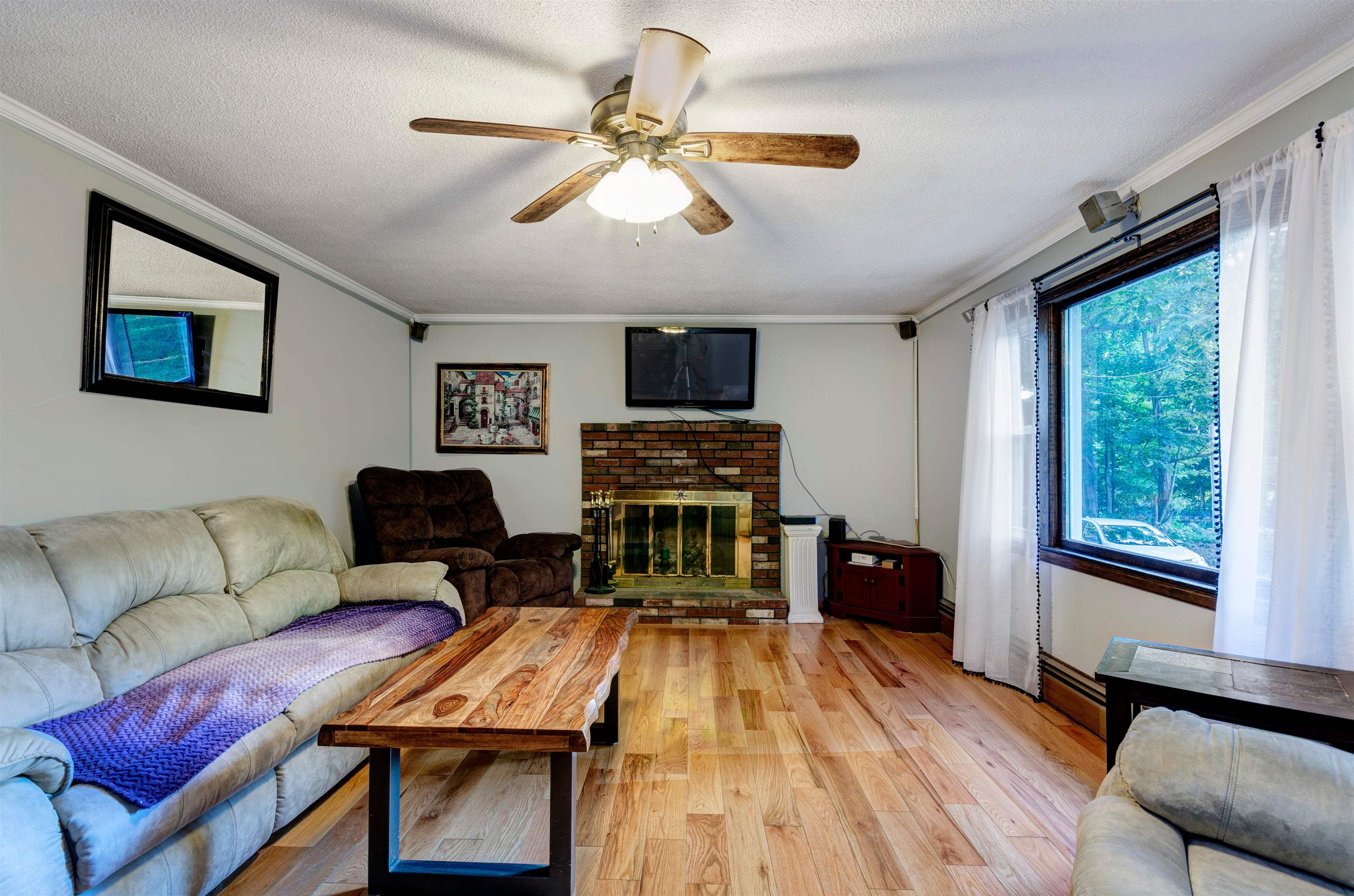 61 Pillsbury Road Londonderry, NH 03053 - Photo 4 of 30 Gallery Image 4