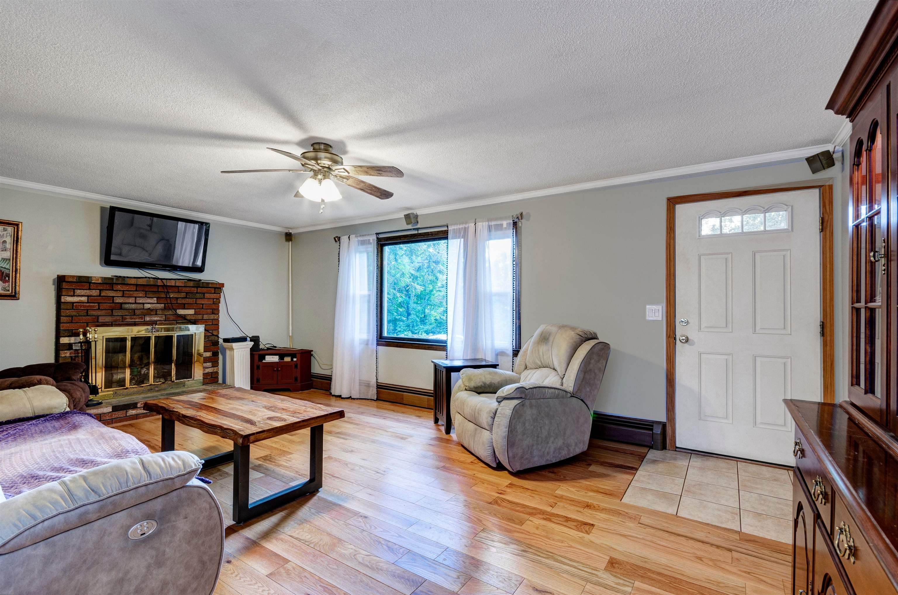 61 Pillsbury Road Londonderry, NH 03053 - Photo 5 of 30 Gallery Image 5