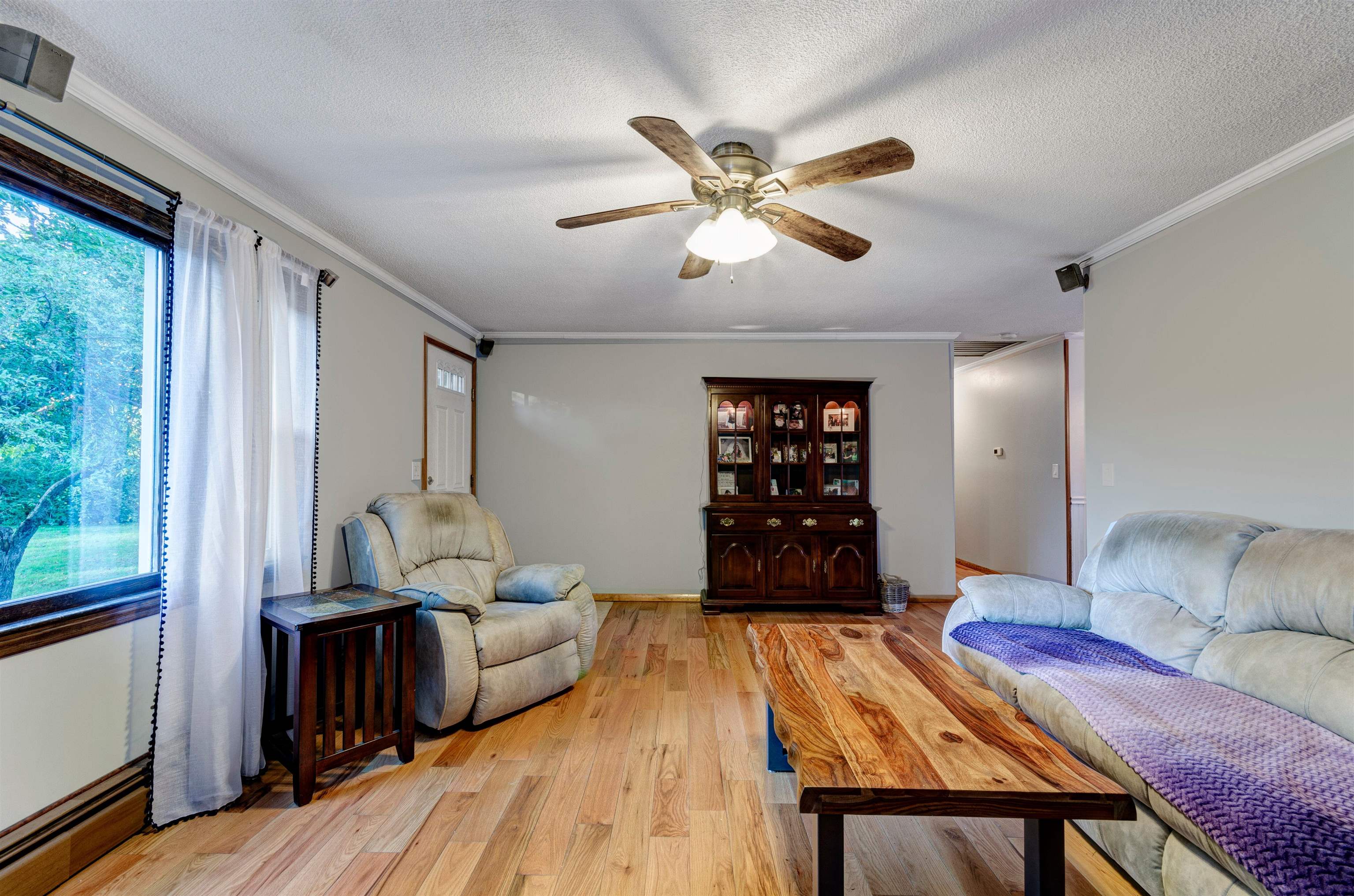 61 Pillsbury Road Londonderry, NH 03053 - Photo 6 of 30 Gallery Image 6