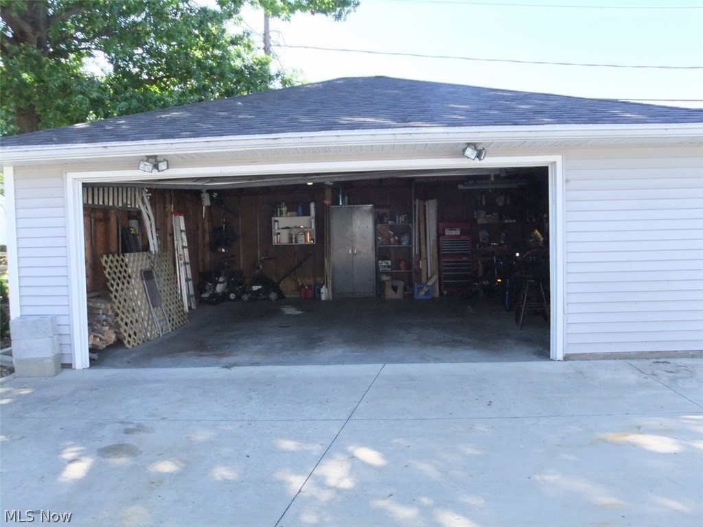 718 Glenhurst Road Willowick, OH 44095 - Photo 22 of 25