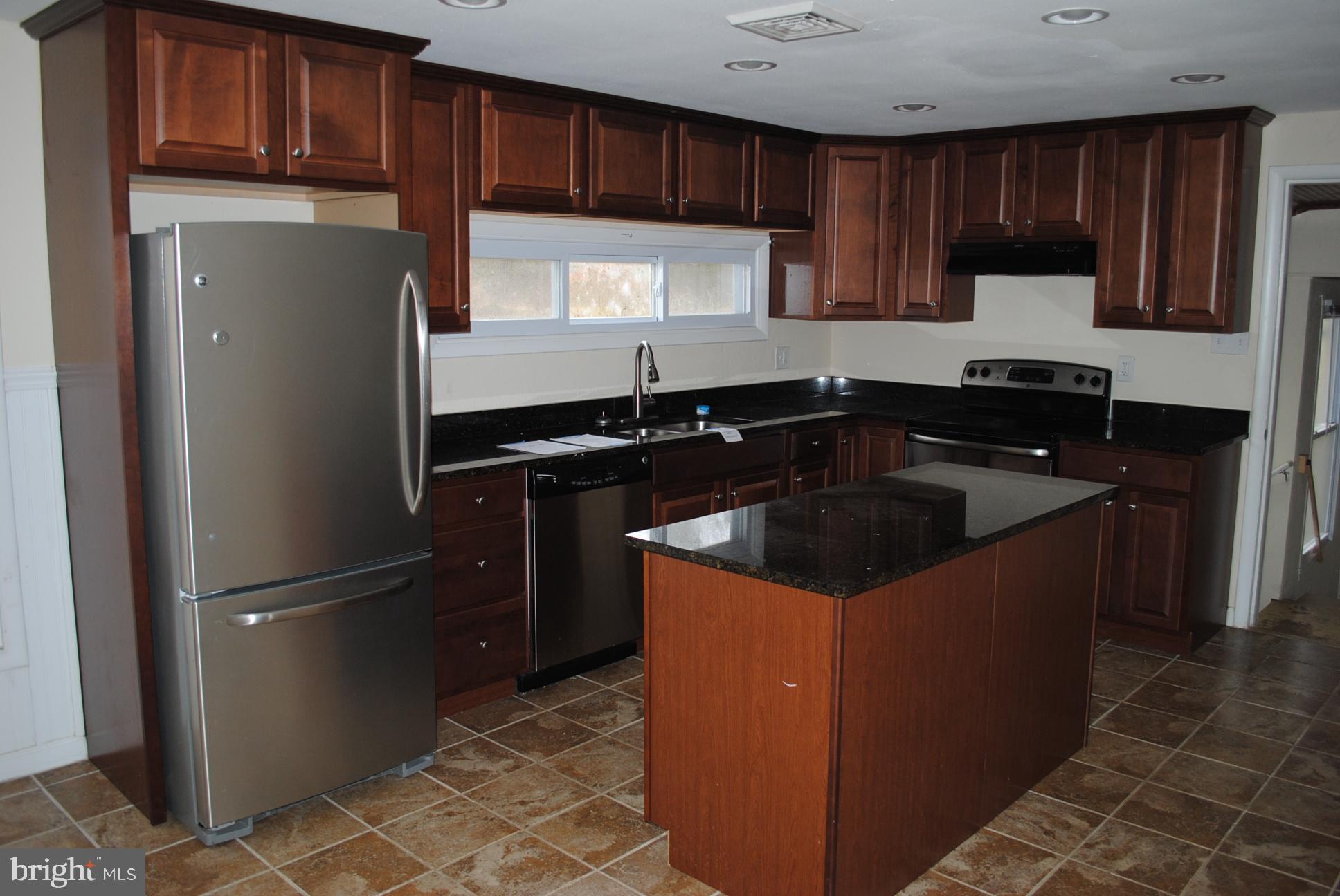 520 Edgegrove Road Hanover, PA 17331 - Photo 6 of 28 Kitchen