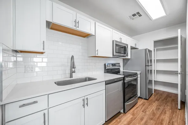 $1,399 | 3065 North 67th Avenue, Unit 117, Phoenix, AZ 85033