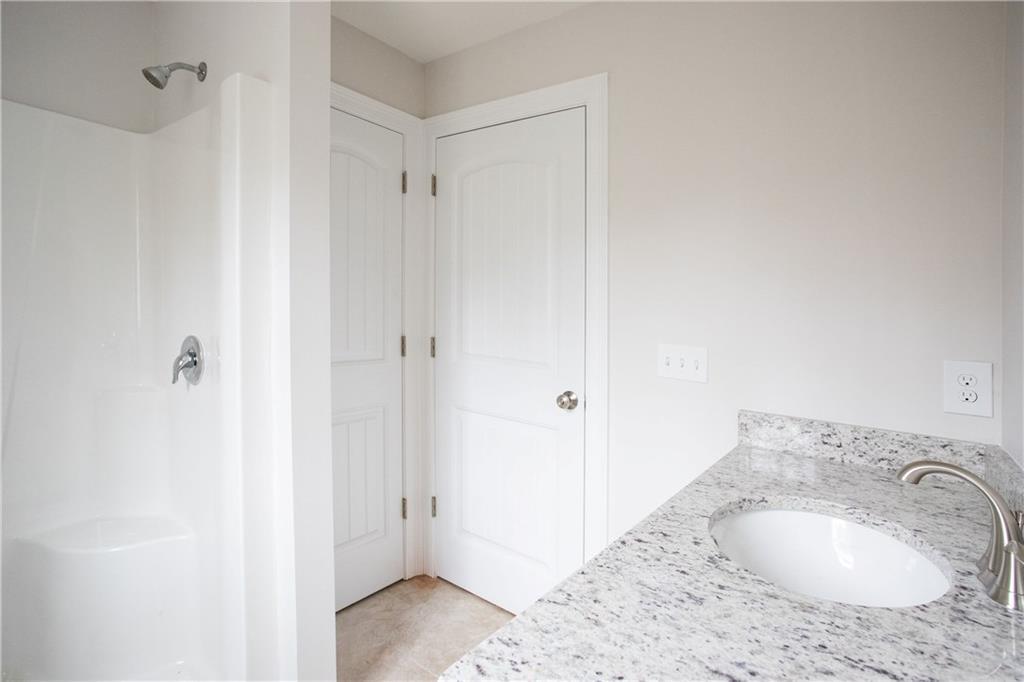 7 Great Pasture Road Cape Neddick, ME 03902 - Photo 17 of 34 The en suite bath has a large linen...