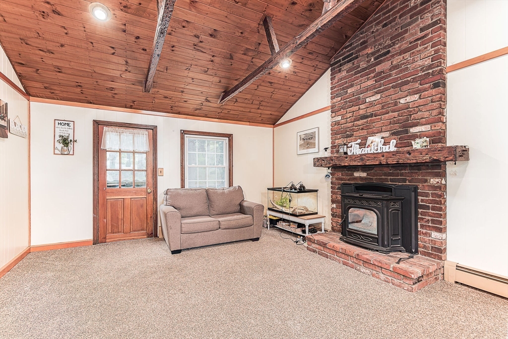 36 Cynthia Road Seekonk, MA 02771 - Photo 5 of 41