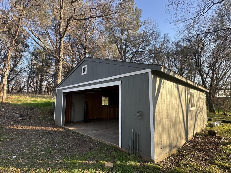 11572 Dead Horse Road Grass Valley, CA 95949 - Photo 3 of 25