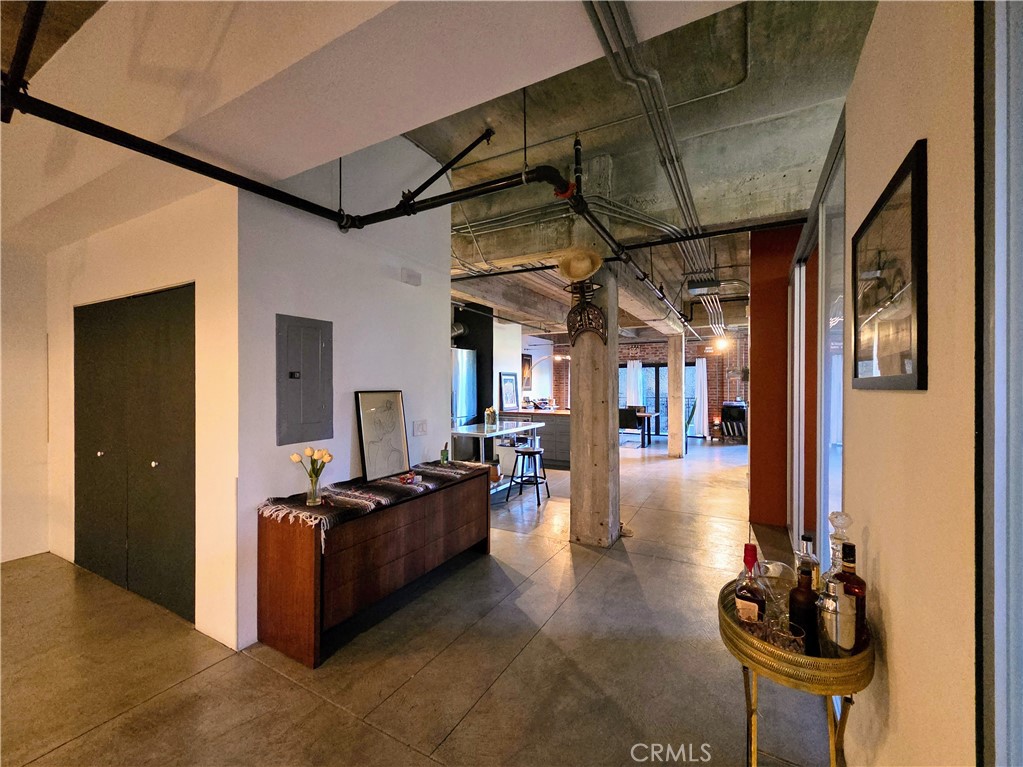 835 Locust Avenue, Unit 318 Long Beach, CA 90813 - Photo 11 of 31