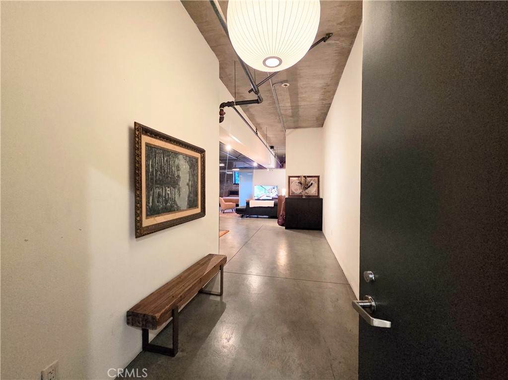 835 Locust Avenue, Unit 318 Long Beach, CA 90813 - Photo 4 of 31