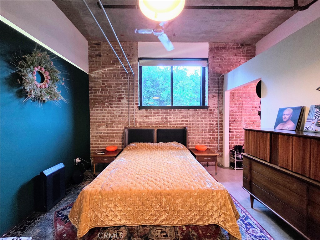 835 Locust Avenue, Unit 318 Long Beach, CA 90813 - Photo 10 of 31