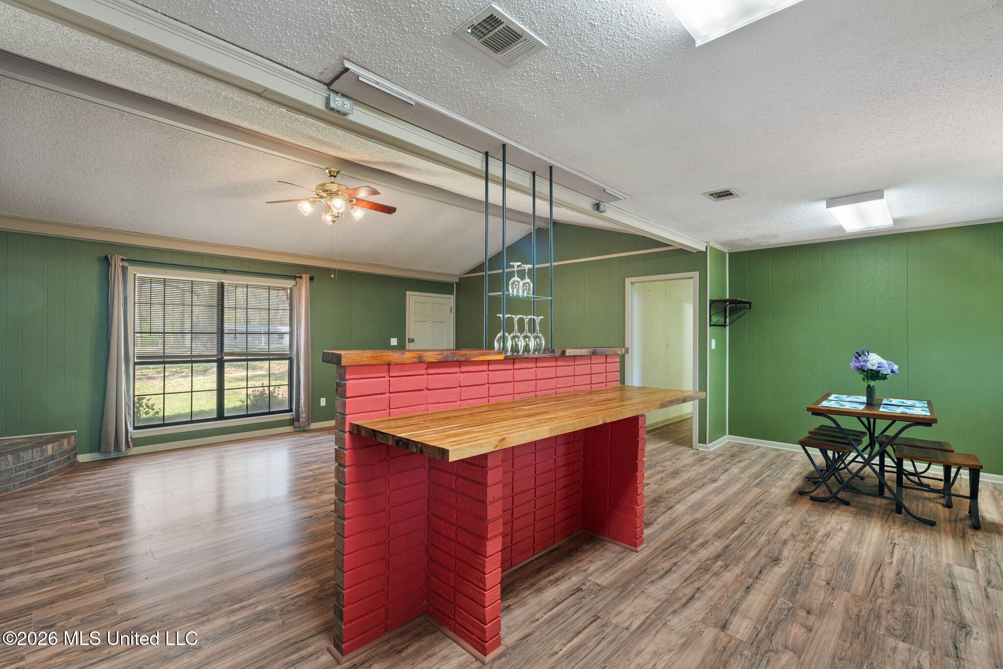 78 Tim Holifield Road Laurel, MS 39443 - Photo 12 of 33 78_Tim_Holifield_Rd-12