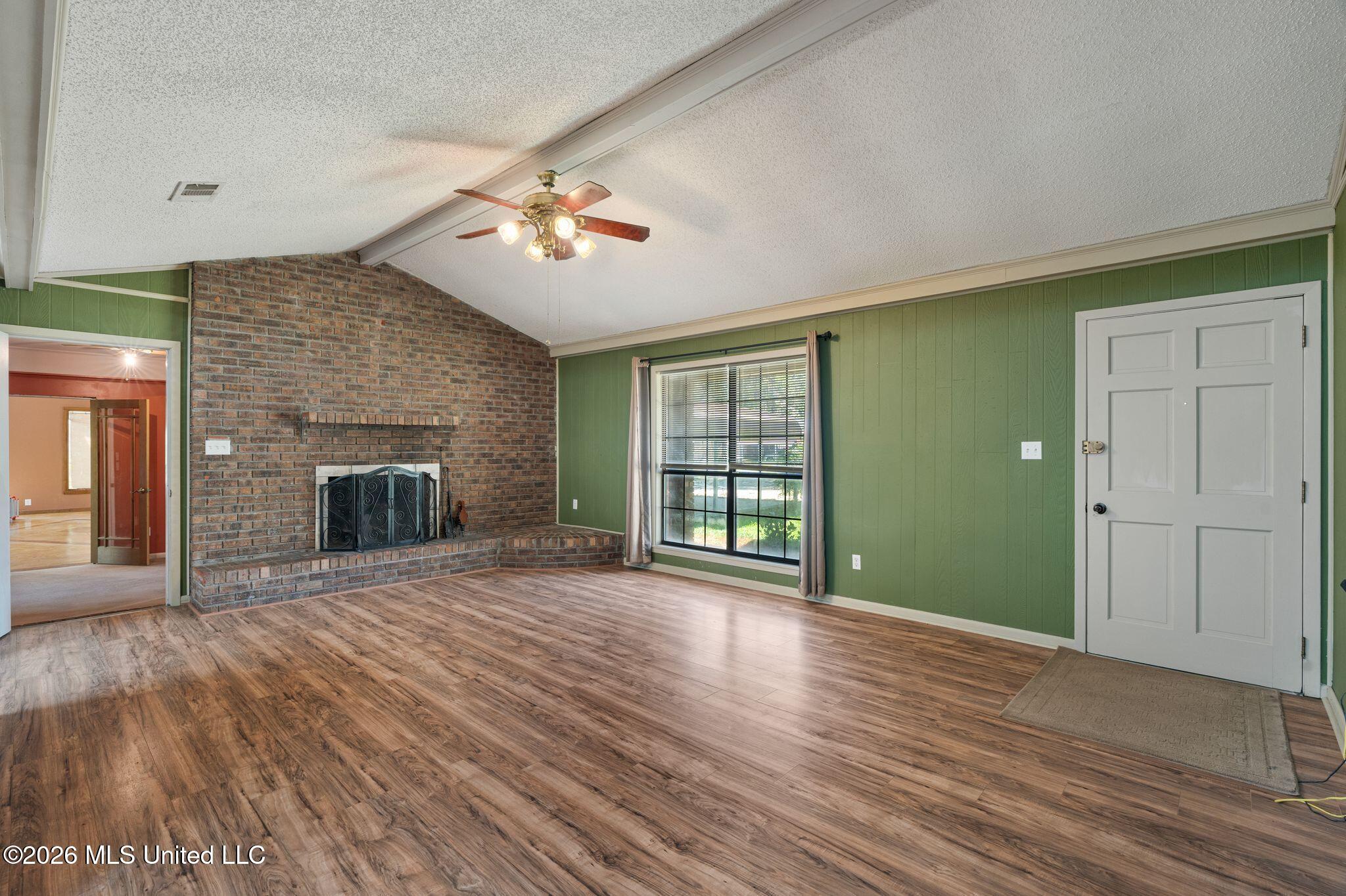 78 Tim Holifield Road Laurel, MS 39443 - Photo 6 of 33 78_Tim_Holifield_Rd-6