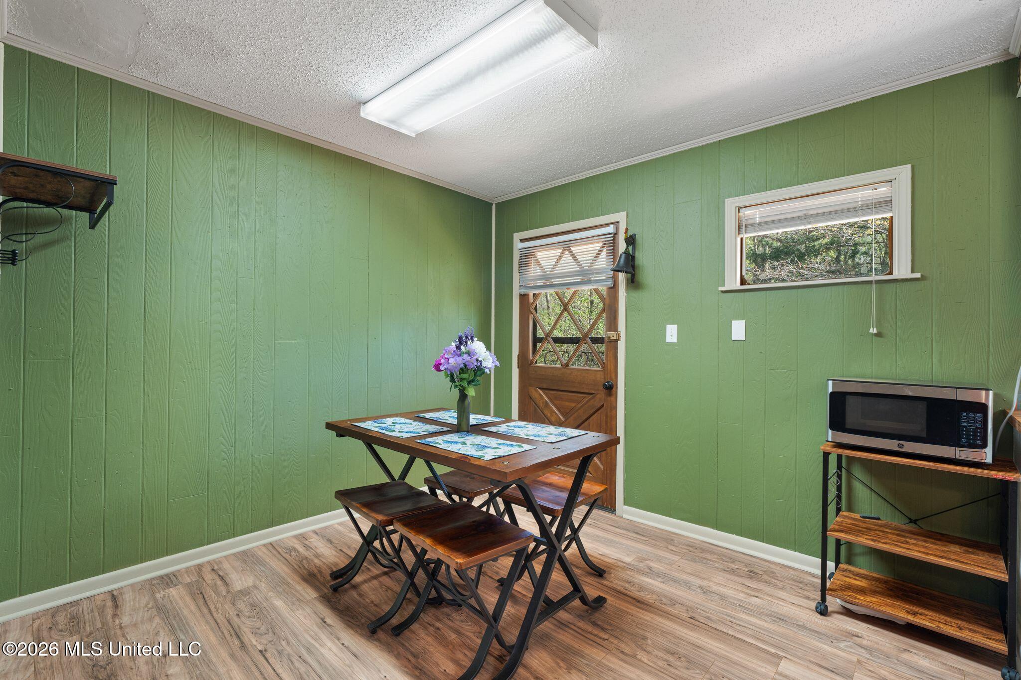 78 Tim Holifield Road Laurel, MS 39443 - Photo 9 of 33 78_Tim_Holifield_Rd-9