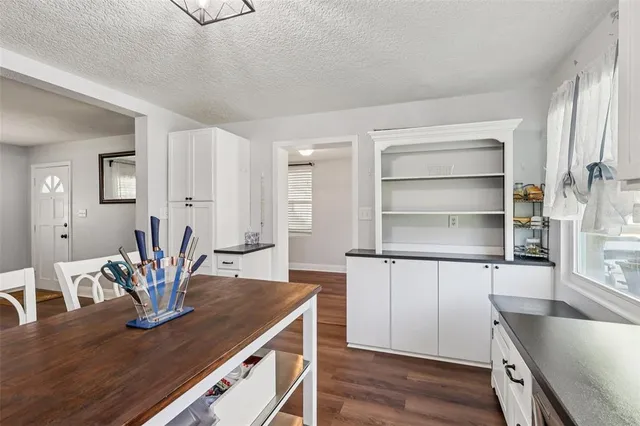 $300,000 | 1111 North Palmetto Circle, Eustis, FL 32726