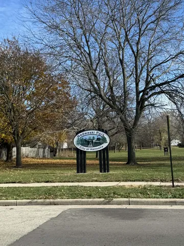 $1,000 | 4420 17th Avenue, Unit UPPR, Kenosha, WI 53140