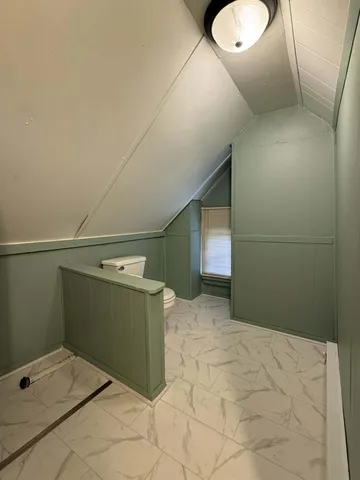 $1,000 | 4420 17th Avenue, Unit UPPR, Kenosha, WI 53140