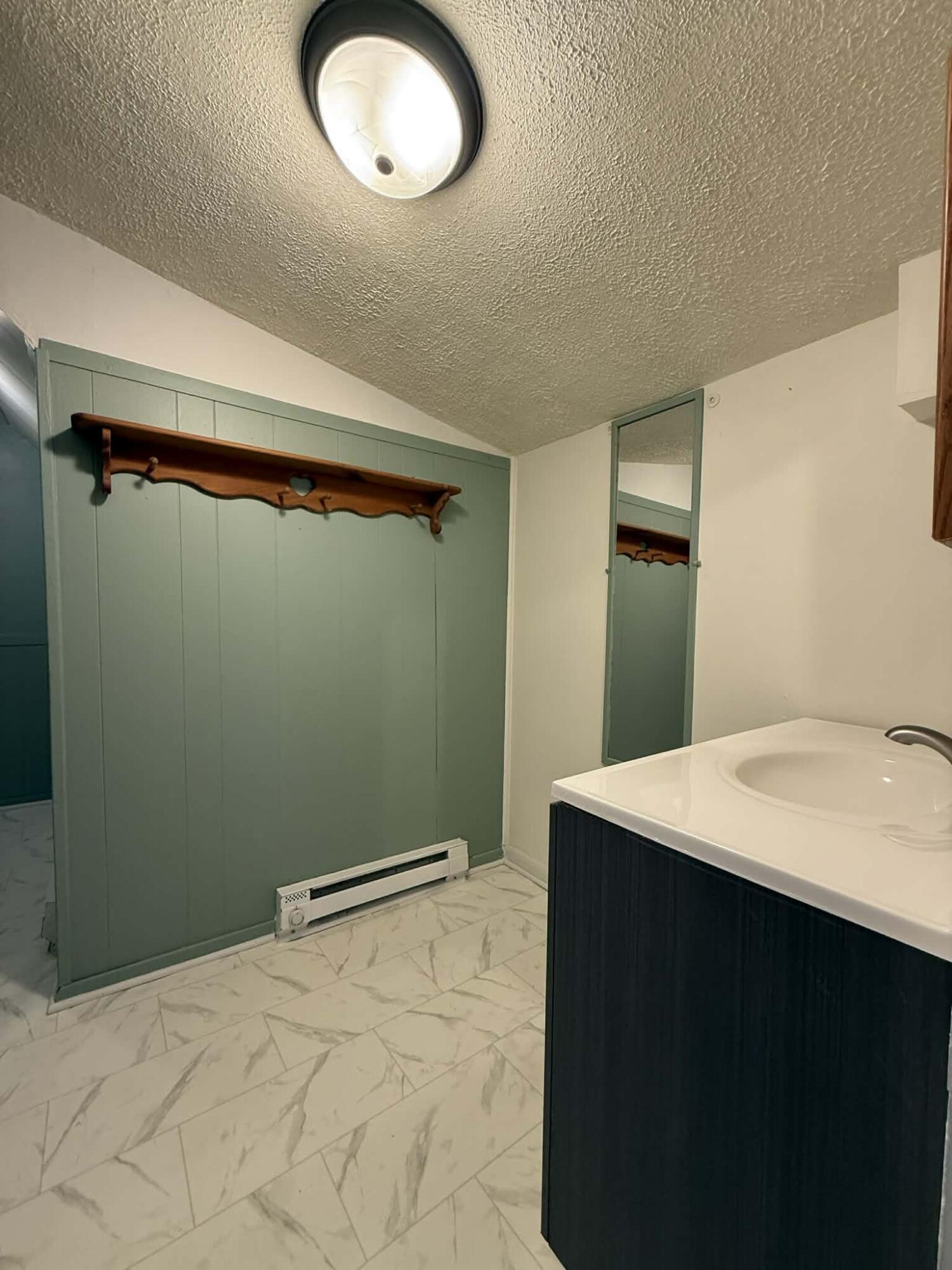 4420 17th Avenue, Unit UPPR Kenosha, WI 53140 - Photo 9 of 9 Bath