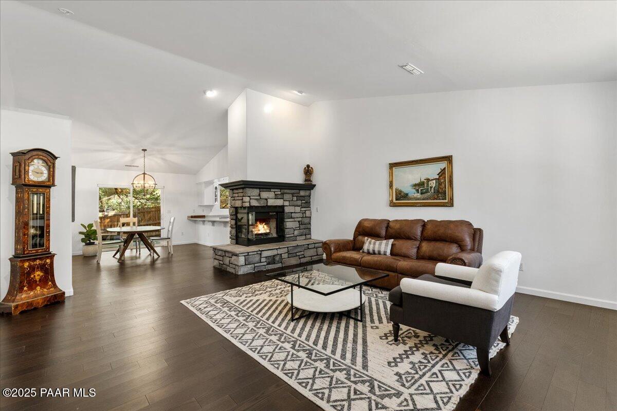 1705 Valley Ranch Circle Prescott, AZ 86303 - Photo 3 of 24 Living Room - 1705 Valley Ranch Cir