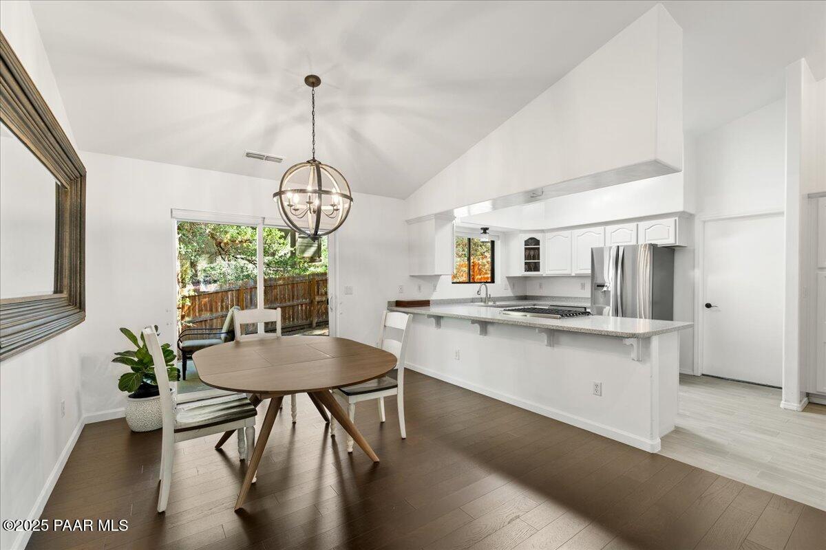 1705 Valley Ranch Circle Prescott, AZ 86303 - Photo 9 of 24 Dining Area - 1705 Valley Ranch Cir