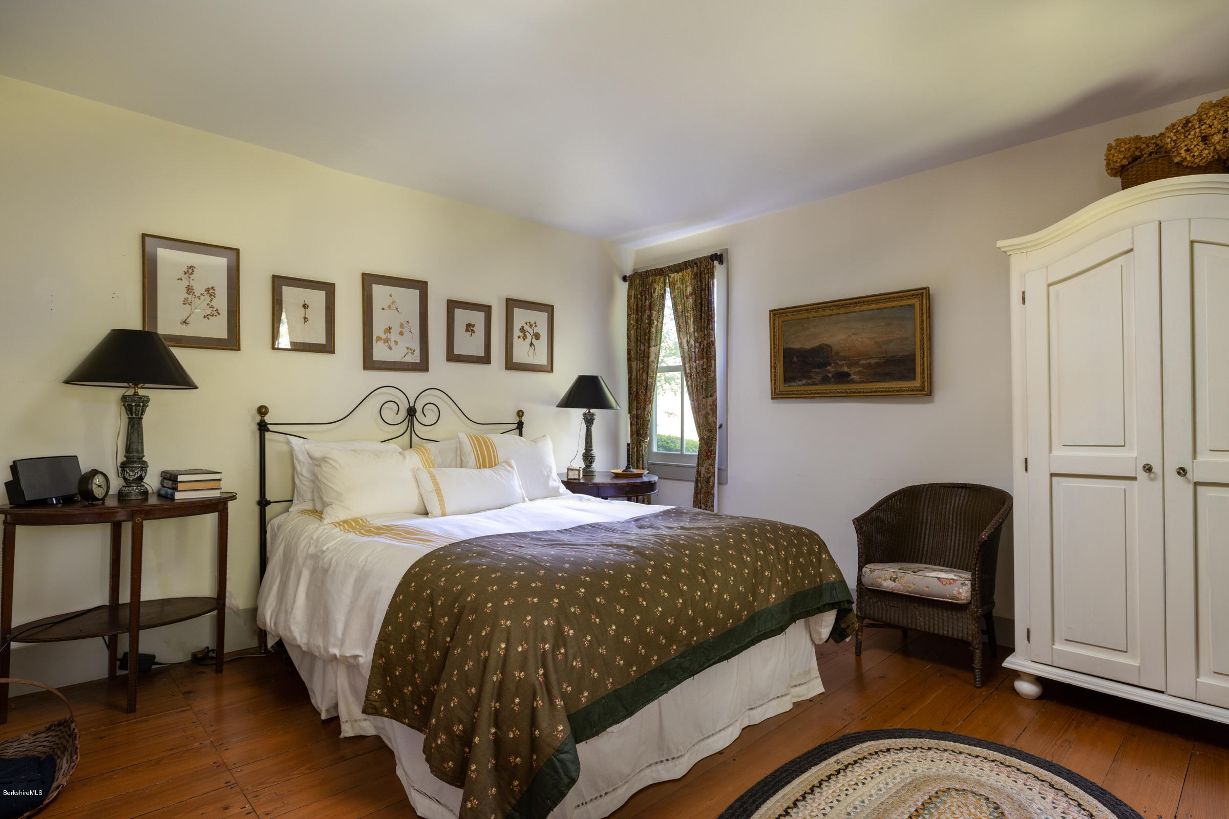 174 West Center Road West Stockbridge, MA 01266 - Photo 12 of 35 13 BR 2 174-West-Center-Rd-132