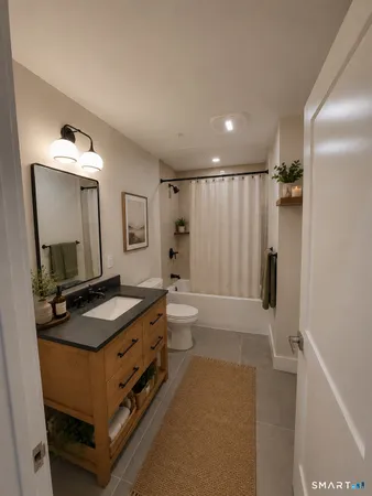 $1,750 | 223 State Street, New London, CT 06320
