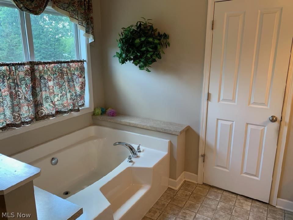 6464 Streeter Road Mantua, OH 44255 - Photo 11 of 32 Gallery Image 11