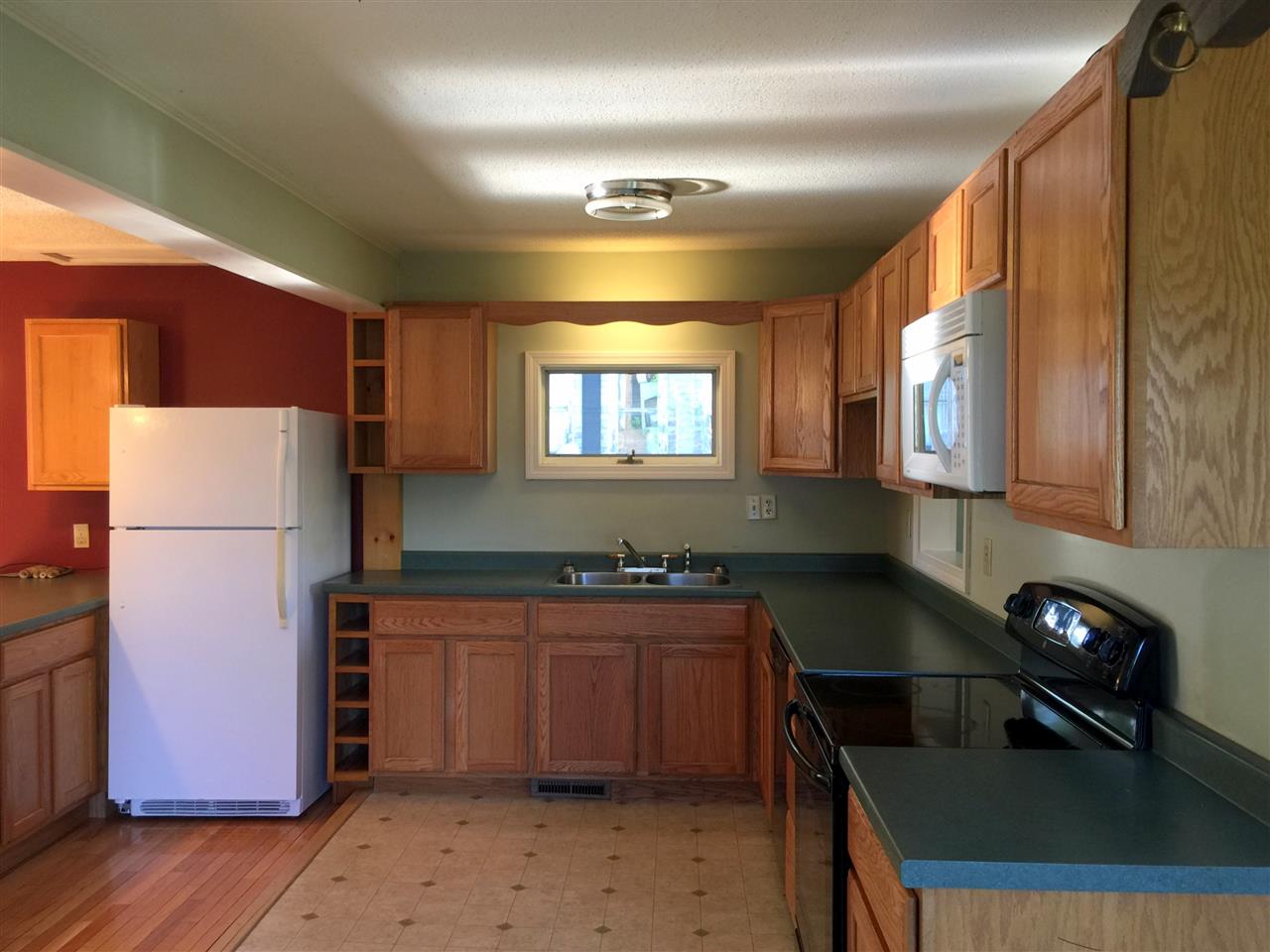 8 Jenne Road Hardwick, VT 05843 - Photo 5 of 13 Gallery Image 5