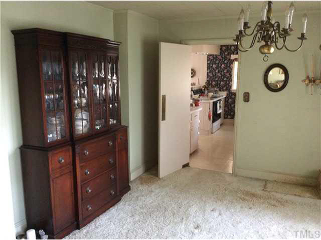 170 George Perry Lee Road Dunn, NC 28334 - Photo 5 of 7 Gallery Image 5