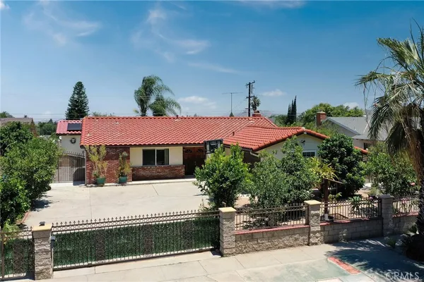 $849,000 | 129 East Rancho Road, Corona, CA 92879
