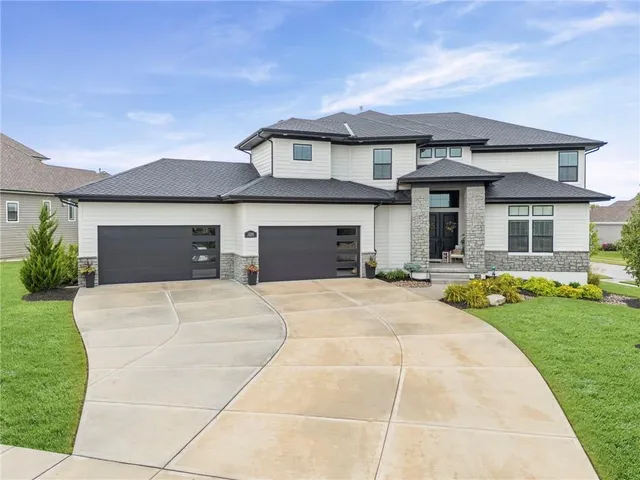 $1,925,000 | 12300 West 169th Street, Overland Park, KS 66221