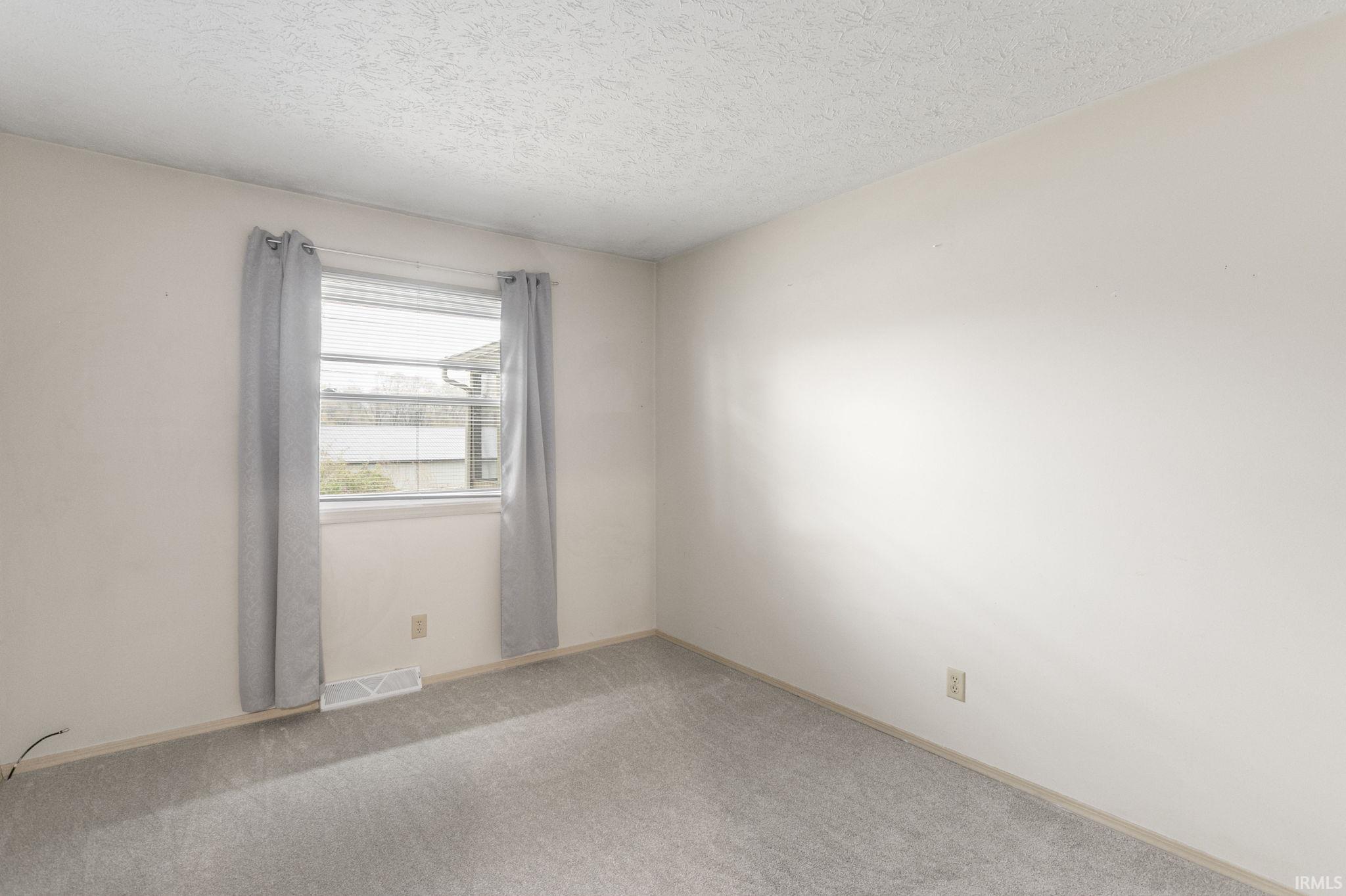 17644 Woodthrush Lane South Bend, IN 46635 - Photo 23 of 36