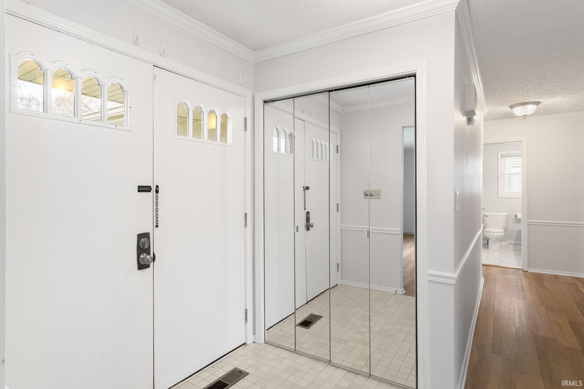 17644 Woodthrush Lane South Bend, IN 46635 - Photo 3 of 36