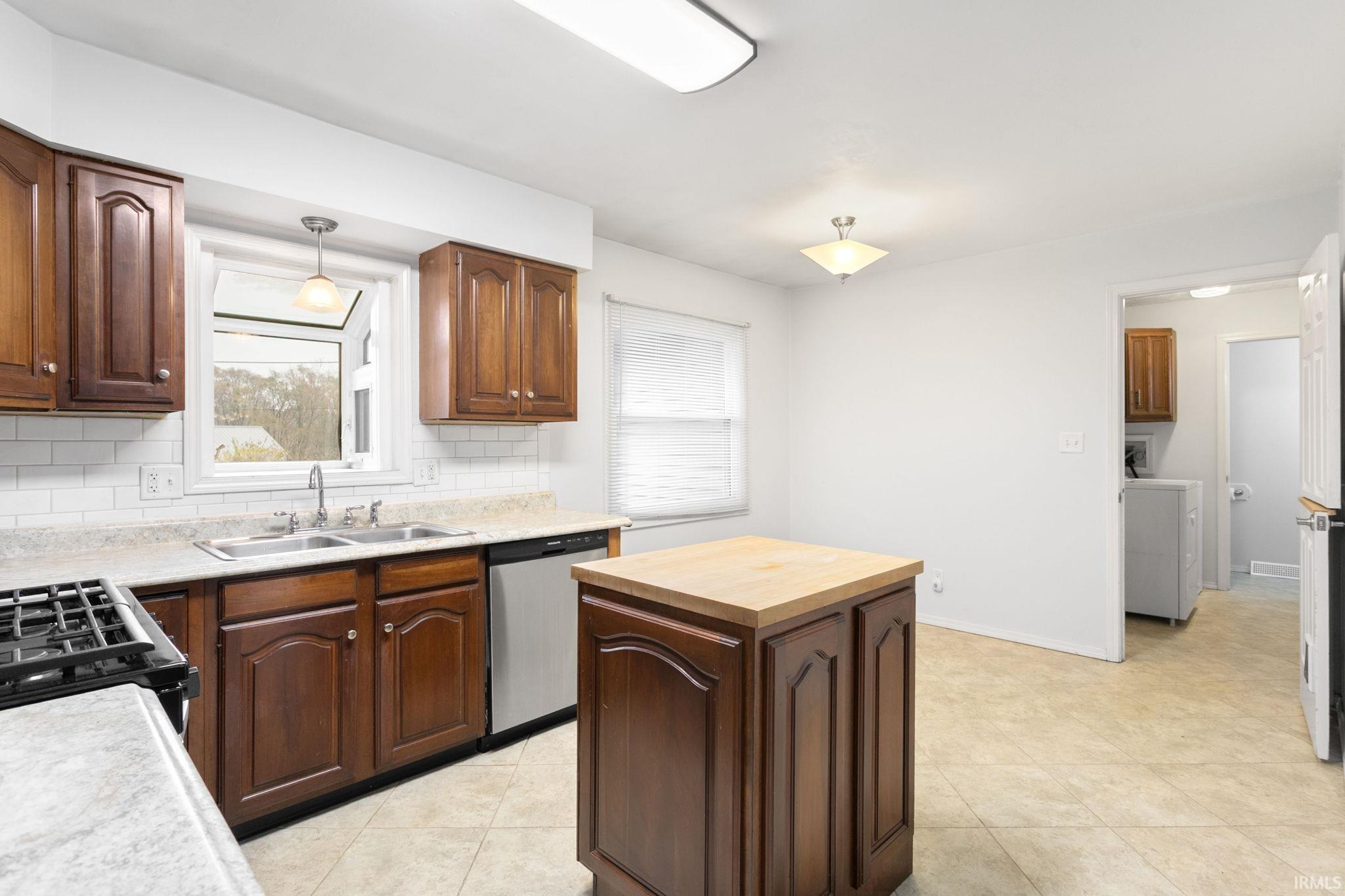 17644 Woodthrush Lane South Bend, IN 46635 - Photo 9 of 36