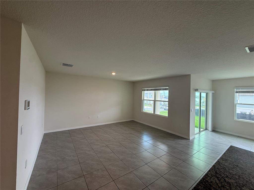 1909 Chickasaw Boulevard Davenport, FL 33837 - Photo 7 of 18
