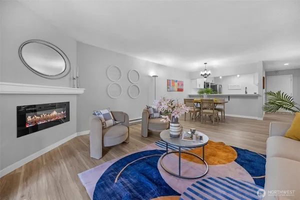 $499,000 | 13680 Northeast 69th Street, Unit 635, Redmond, WA 98052