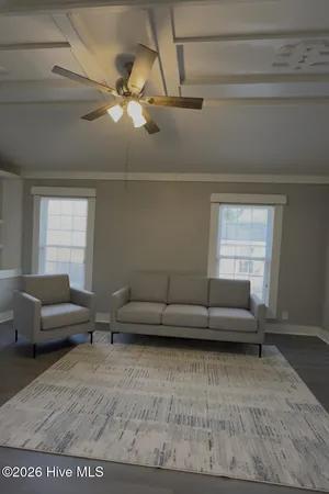 $324,900 | 305 East Oak Street, Lake Waccamaw, NC 28450