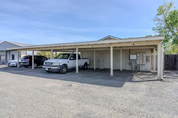 $595,000 | 5570 Mountain View Drive, Redding, CA 96003