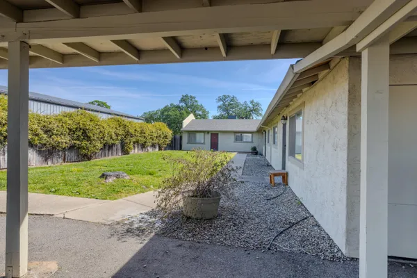 $595,000 | 5570 Mountain View Drive, Redding, CA 96003