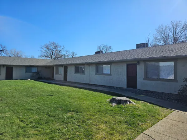 $595,000 | 5570 Mountain View Drive, Redding, CA 96003